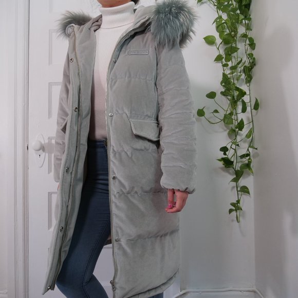 Long Super warm winter voat with beautiful faux fur collar - Picture 1 of 15